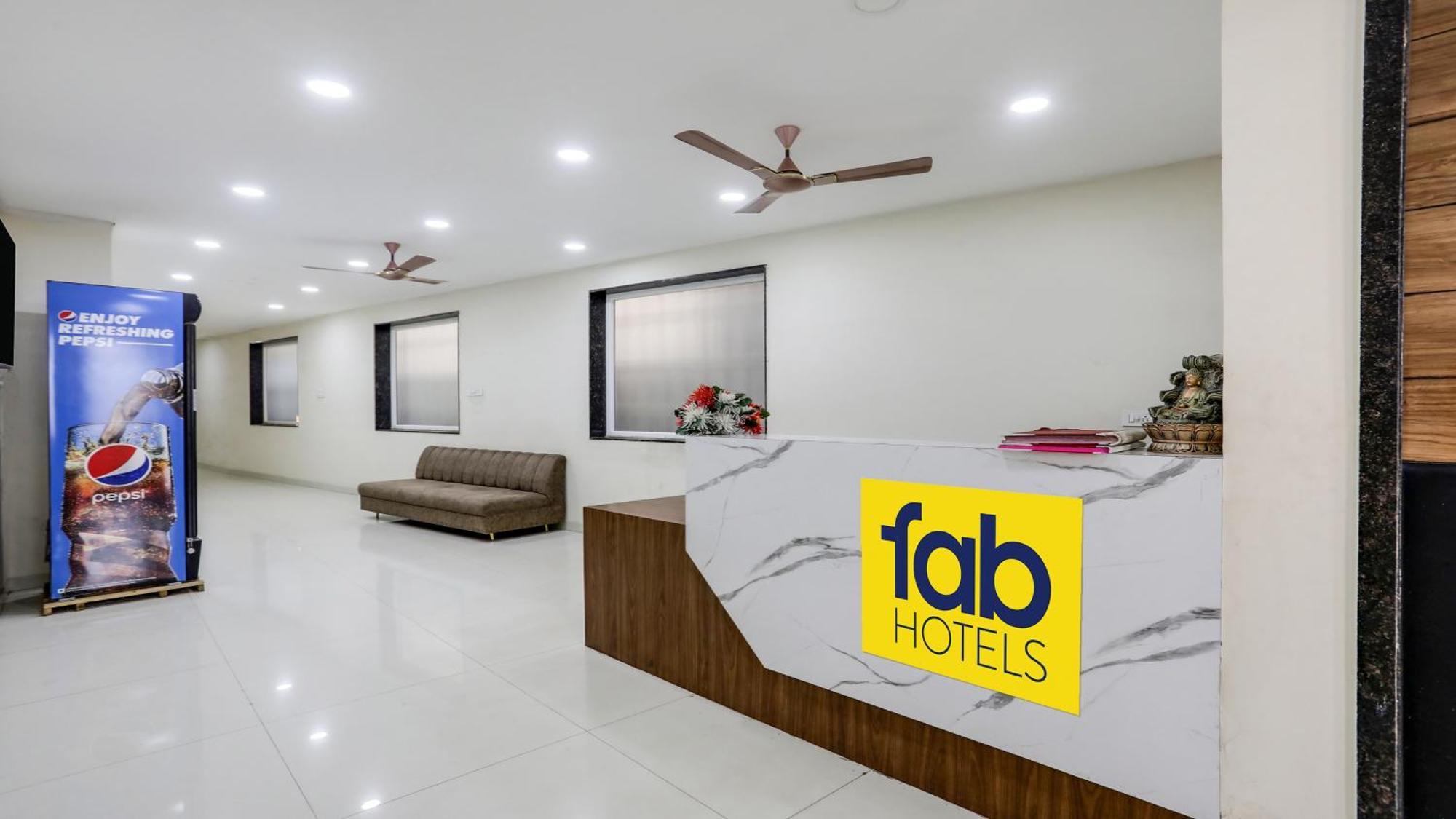 Fabhotel Mansarovar Inn Raipur  ภายนอก รูปภาพ