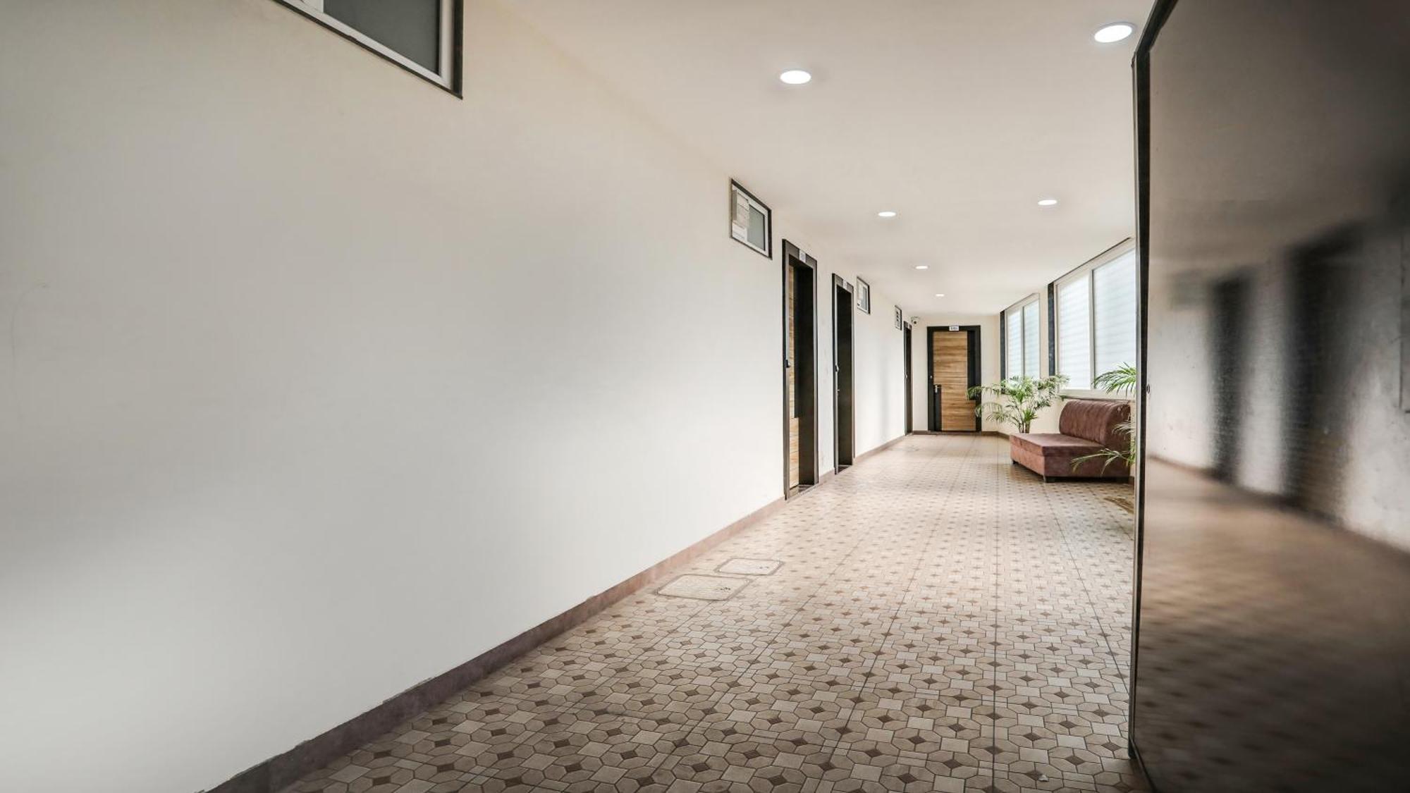 Fabhotel Mansarovar Inn Raipur  ภายนอก รูปภาพ